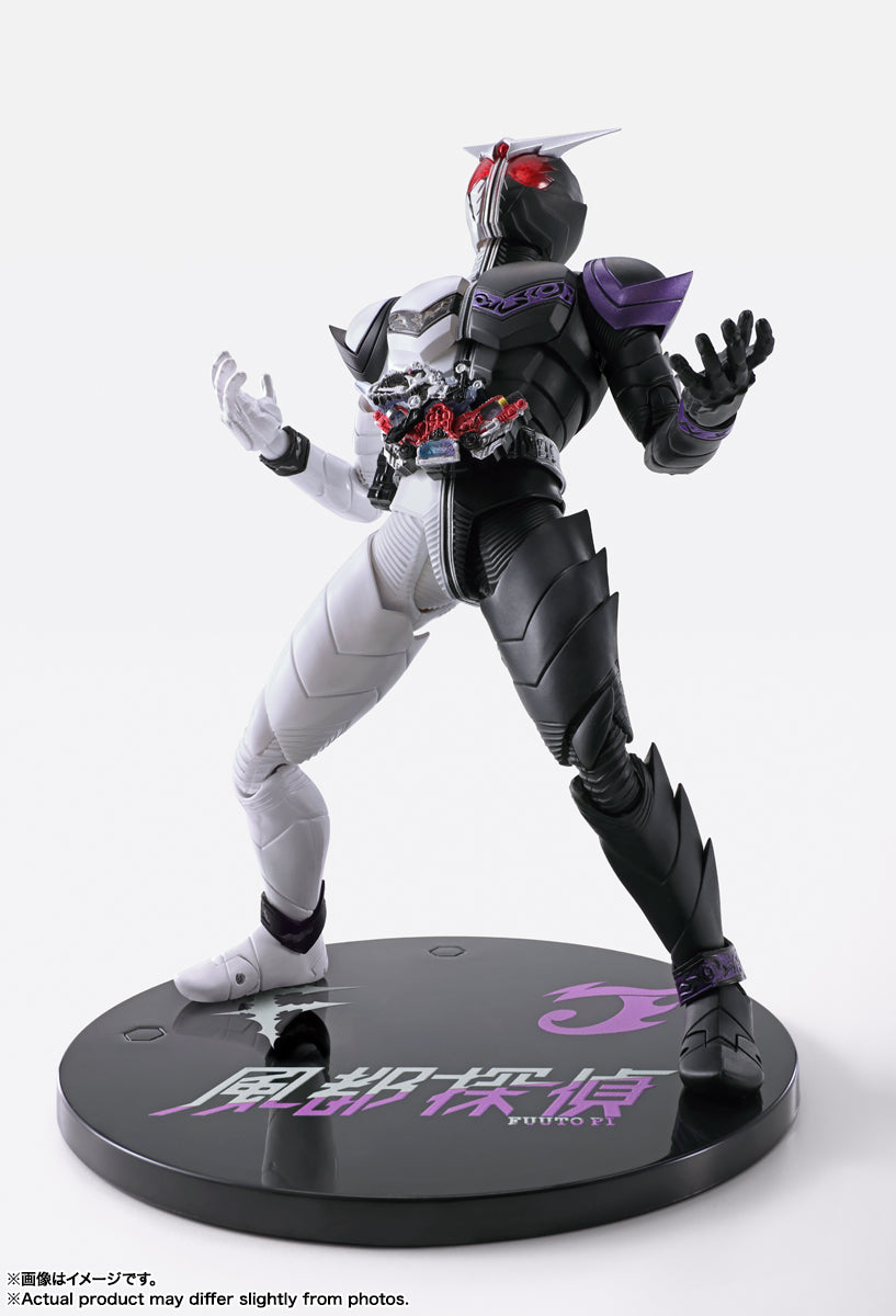 Bandai S.H.Figuarts Masked Rider Grande Vicino, Action Figure 15cm, Con Accessori E Bottiglie