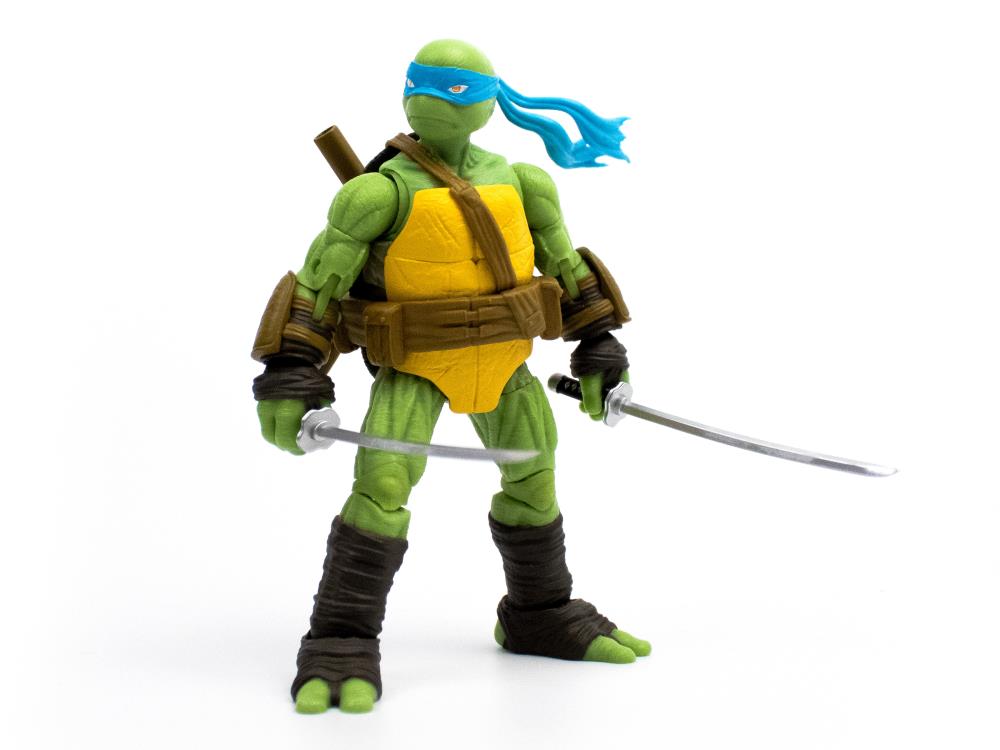 Teenage Mutant Ninja Turtles BST AXN Comic Heroes Leonardo