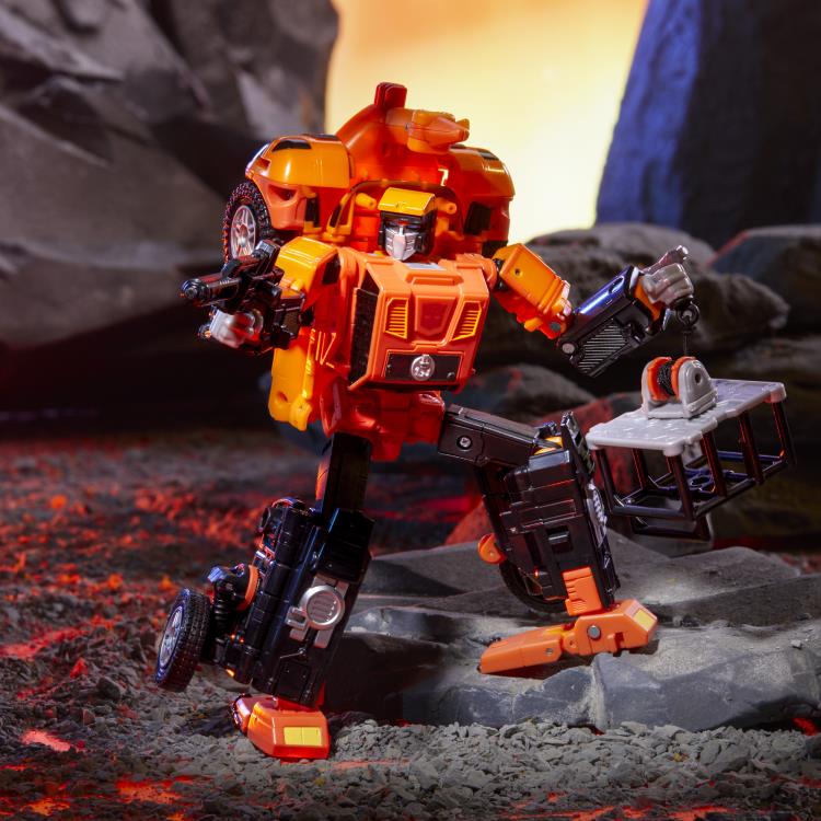 Transformers: Legacy United Leader G1 Triple Changer Sandstorm