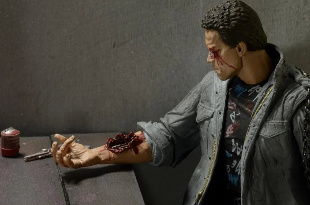 NECA The Terminator 1984 T 800 Tech Noir 7 Inch Action Figure