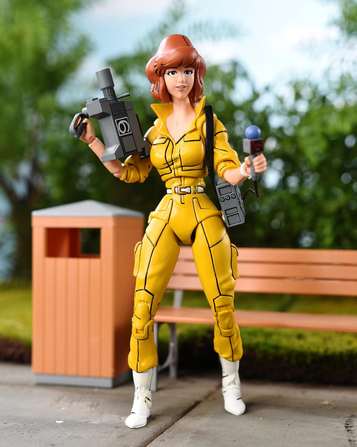 NECA Teenage Mutant Ninja Turtles Ultimate April O'Neil 7-Inch Action Figure