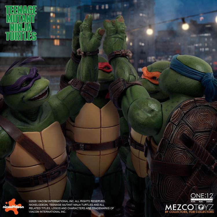 Mezco One:12 Collective Teenage Mutant Ninja Turtles 1990 Movie Deluxe Box Set