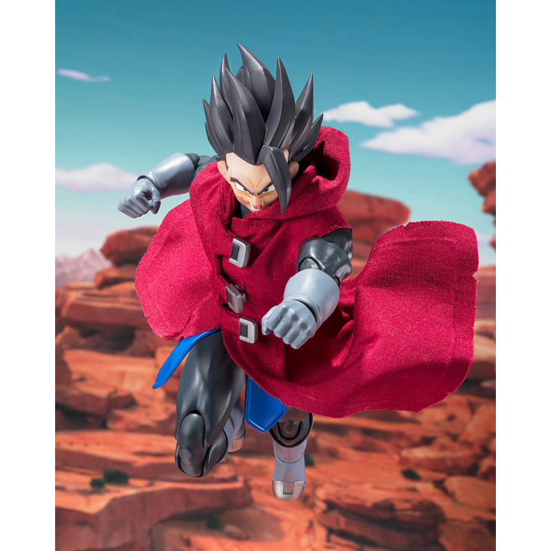 S.H.Figuarts Dragon Ball Legends Giblet Super Saiyan God Action Figure