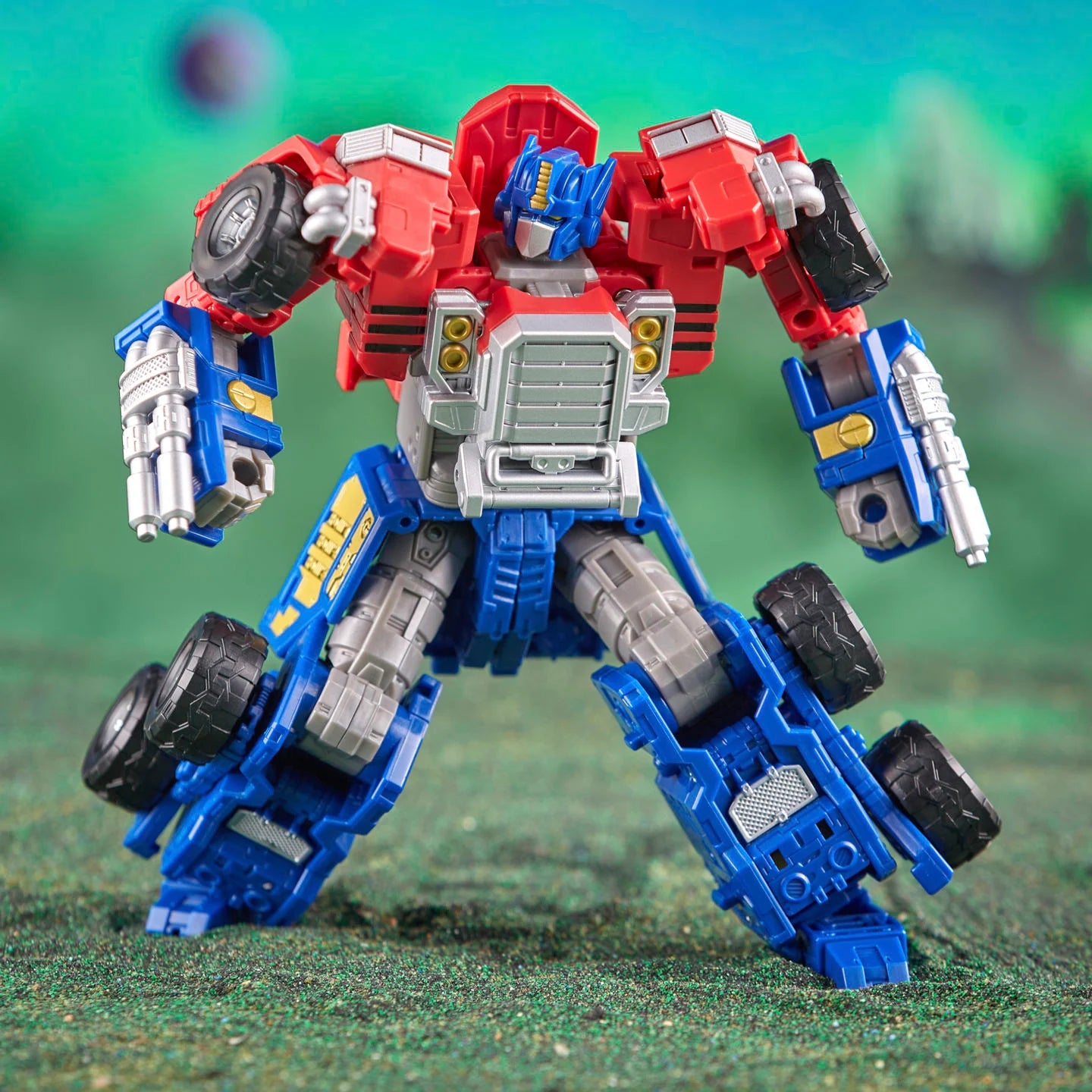 Transformers Legacy Evolution Commander Class Armada Universe Optimus Prime Action Figure
