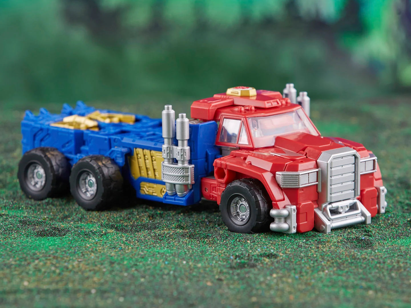 Transformers Legacy Evolution Commander Class Armada Universe Optimus Prime Action Figure