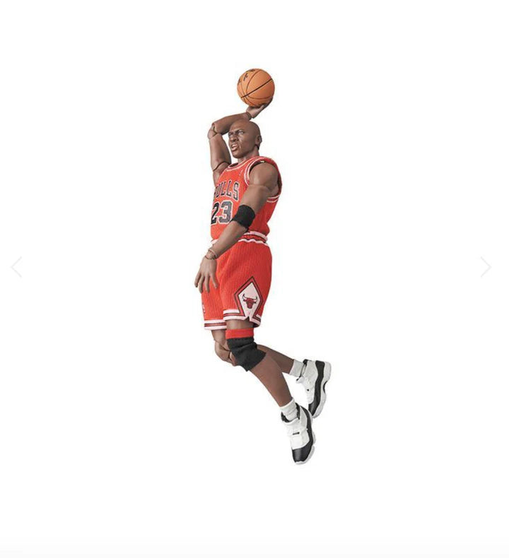 Medicom MAFEX #100 Michael Jordan Figure (Chicago Bulls)